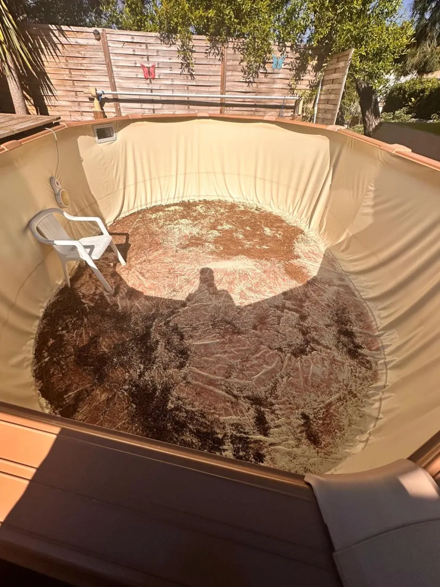 Nettoyage de terrasse avant la saison estivale à Agde