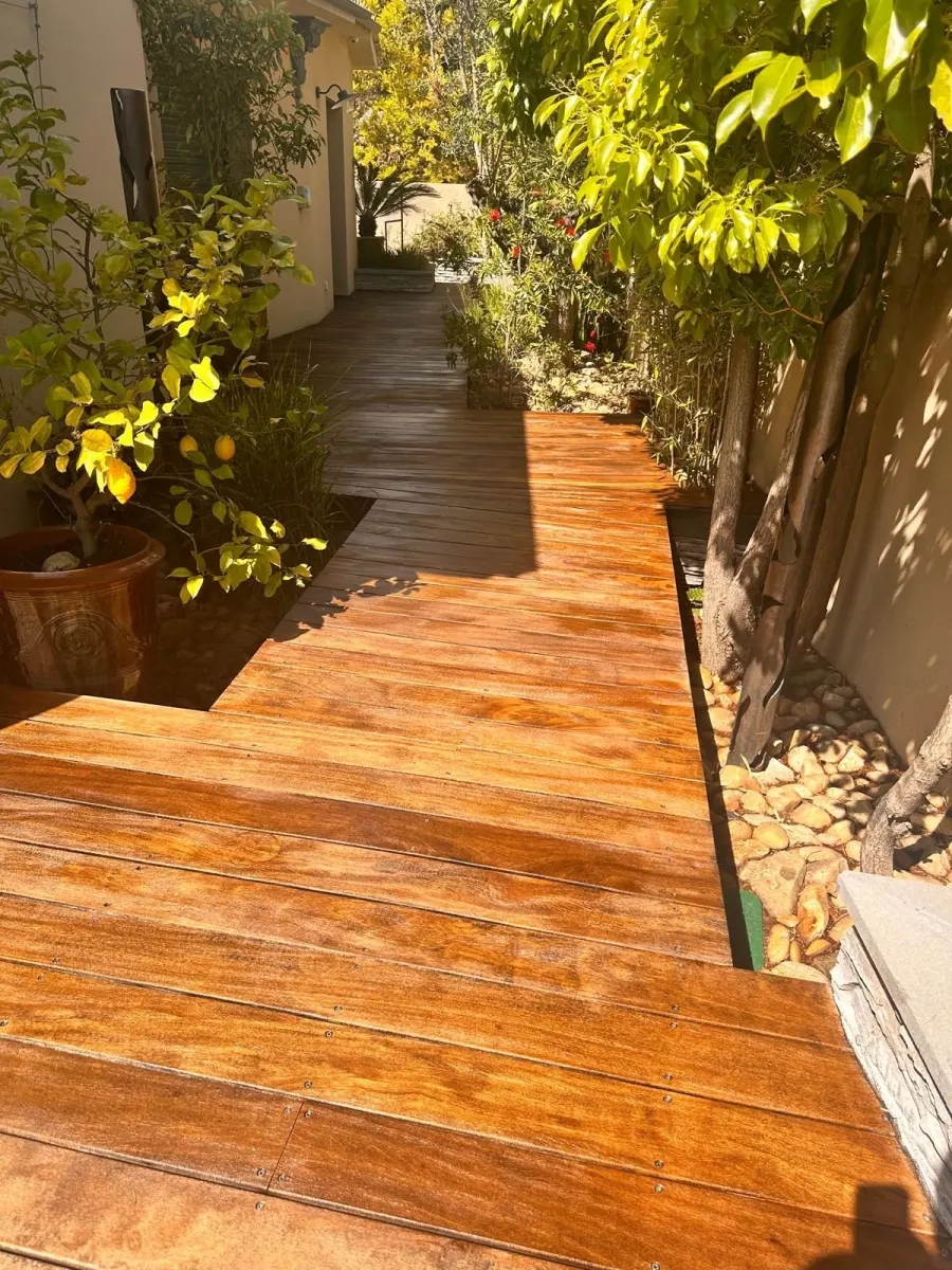 Nettoyage de balcon et garde-corps à Frontignan
